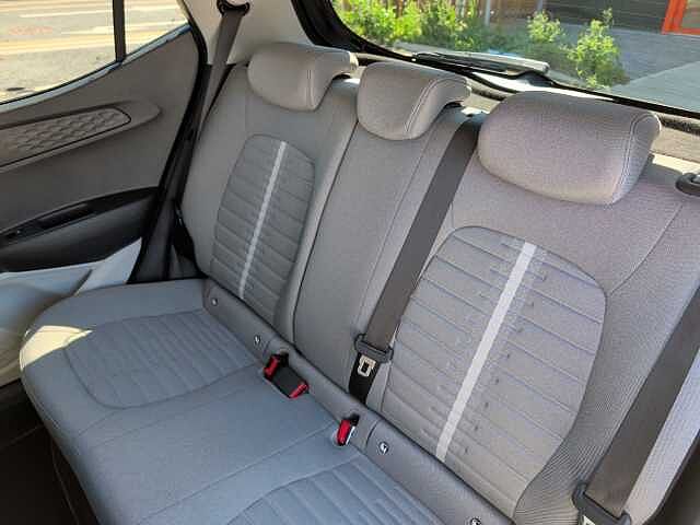 Hyundai i10 1.2 [79] Premium 5dr Auto [Nav]