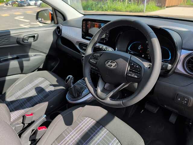 Hyundai i10 1.2 [79] Premium 5dr Auto [Nav]