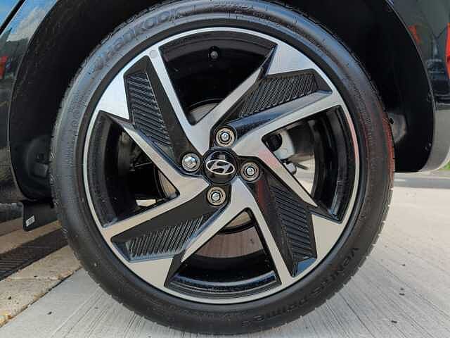 Hyundai i10 1.2 [79] Premium 5dr Auto [Nav]