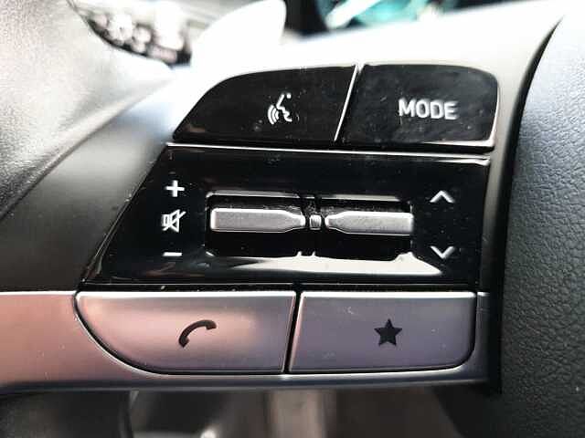 Hyundai TUCSON 1.6 TGDi Hybrid 230 Ultimate 5dr 2WD Auto Grey