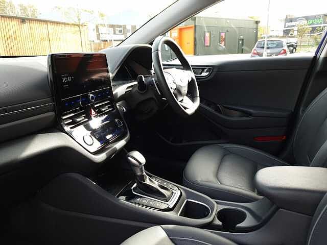 Hyundai IONIQ 1.6 GDi Hybrid Premium SE 5dr DCT