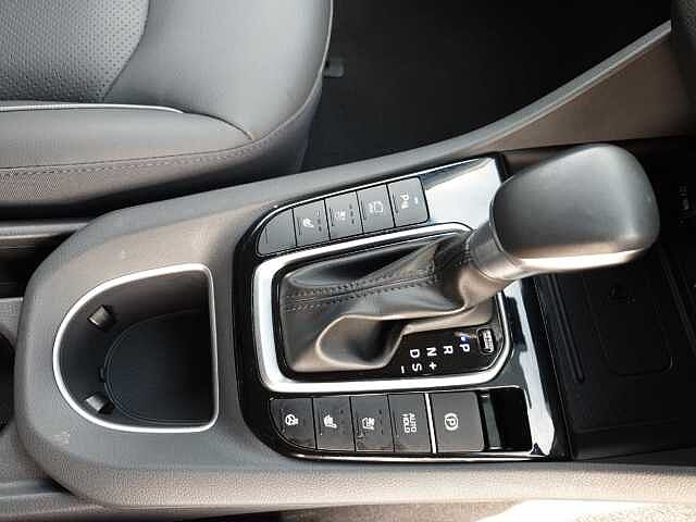 Hyundai IONIQ 1.6 GDi Hybrid Premium SE 5dr DCT