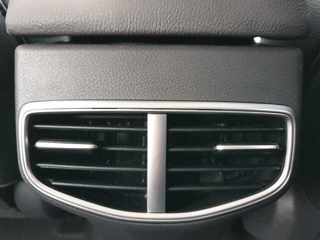 Hyundai IONIQ 1.6 GDi Hybrid Premium SE 5dr DCT