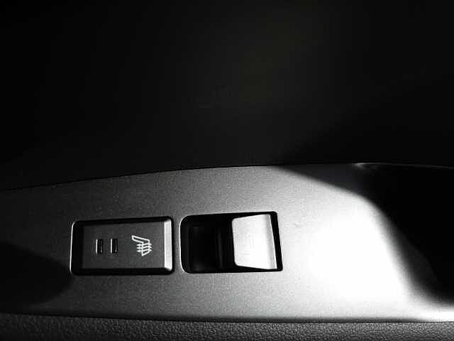 Hyundai IONIQ 1.6 GDi Hybrid Premium SE 5dr DCT