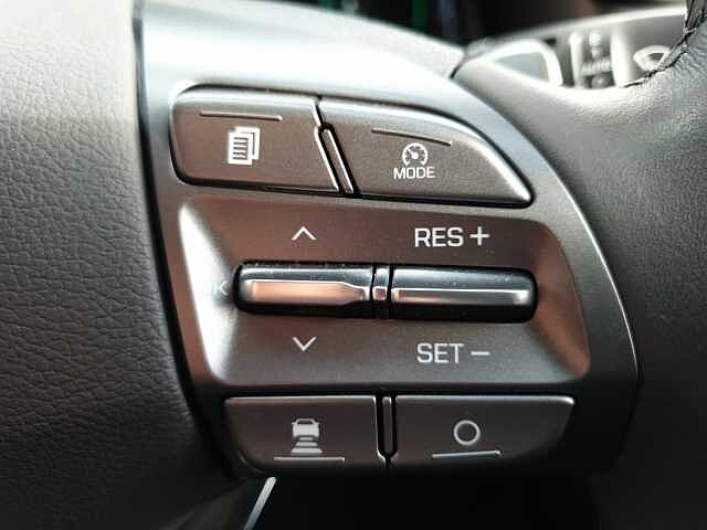 Hyundai IONIQ 1.6 GDi Hybrid Premium SE 5dr DCT