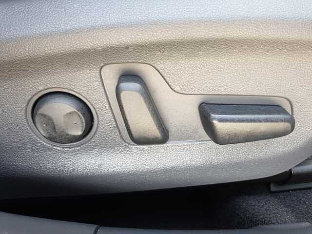 Hyundai IONIQ 1.6 GDi Hybrid Premium SE 5dr DCT