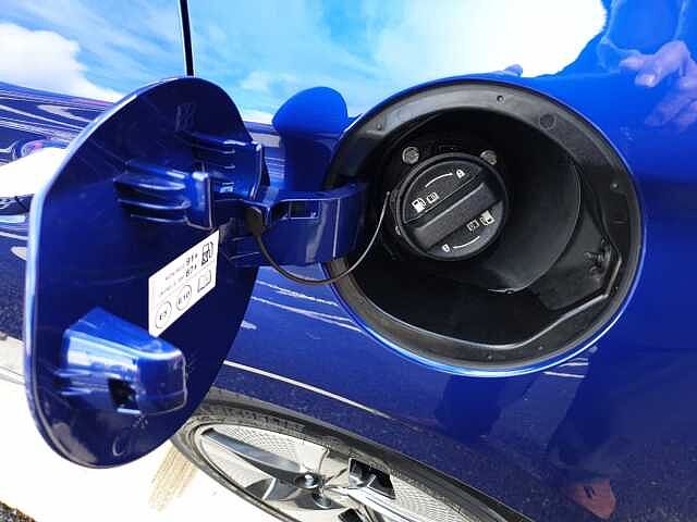 Hyundai IONIQ 1.6 GDi Hybrid Premium SE 5dr DCT