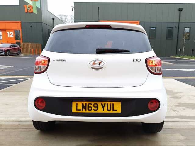 Hyundai i10 1.2 Premium SE 5dr Auto