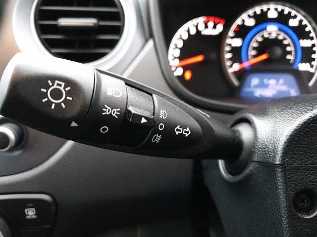 Hyundai i10 1.2 Premium SE 5dr Auto