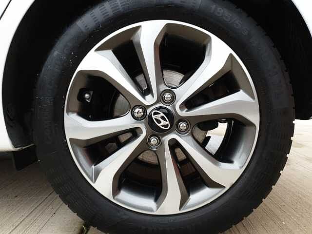 Hyundai i10 1.2 Premium SE 5dr Auto