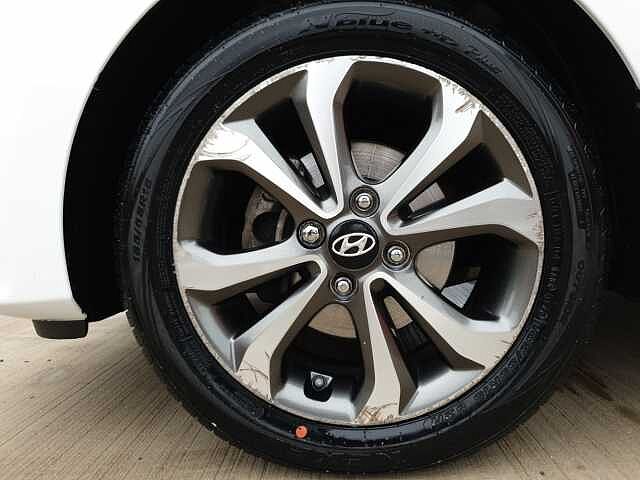 Hyundai i10 1.2 Premium SE 5dr Auto