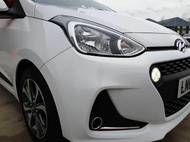 Hyundai i10 1.2 Premium SE 5dr Auto