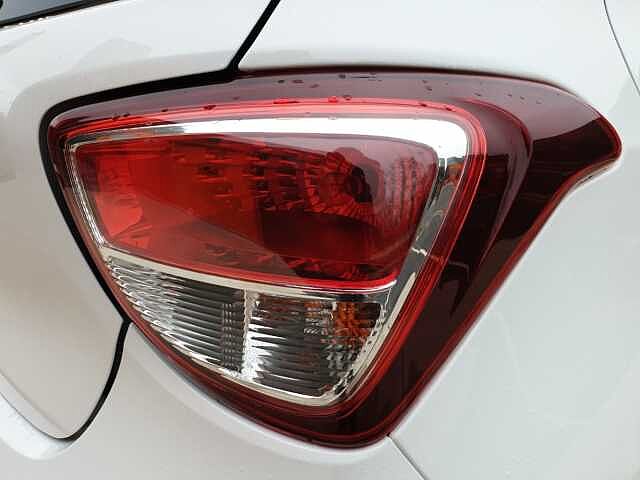 Hyundai i10 1.2 Premium SE 5dr Auto