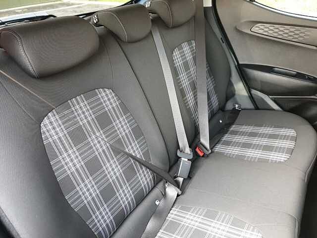 Hyundai i10 1.2 [79] Premium 5dr [Nav]