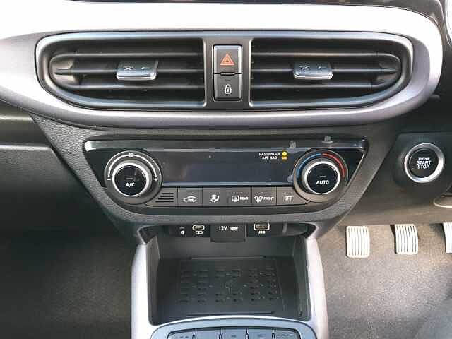 Hyundai i10 1.2 [79] Premium 5dr [Nav]