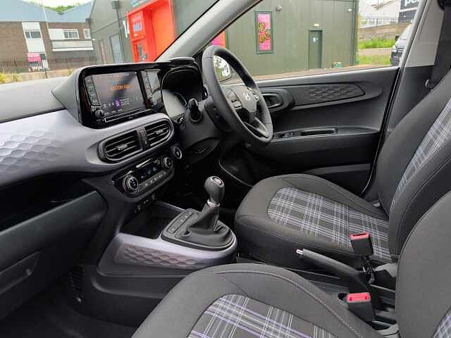 Hyundai i10 1.2 [79] Premium 5dr [Nav]