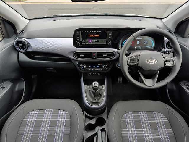 Hyundai i10 1.2 [79] Premium 5dr [Nav]