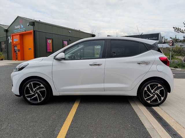Hyundai i10 1.2 [79] Premium 5dr [Nav]